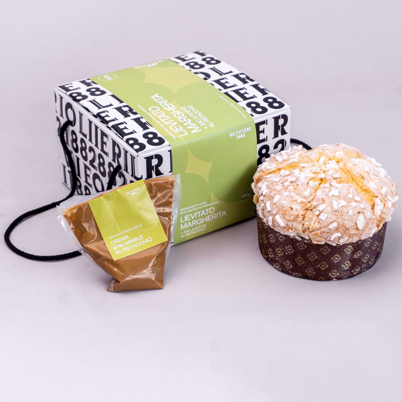 Lievitato Margherita con sac a poche al Pistacchio